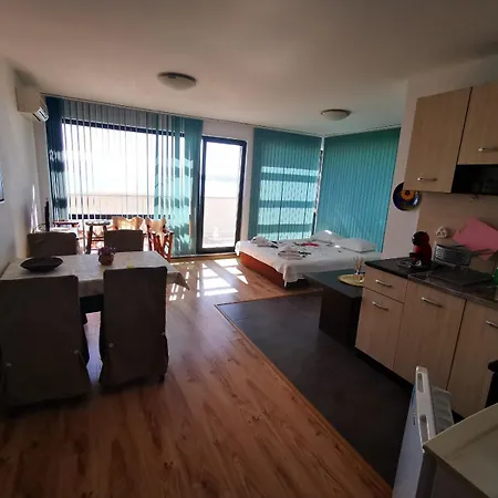 Azur Σωζόπολη