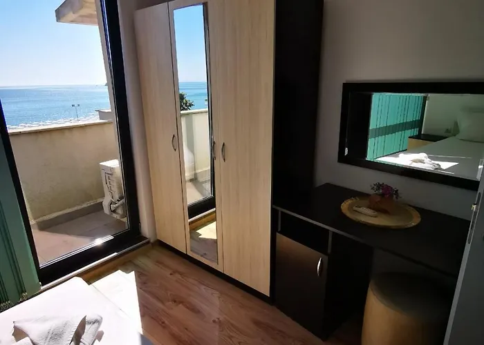 Azur * Szozopol