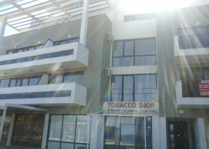 Azur Apartman *